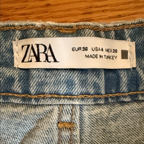 Zara Sky Blue Jeans - Picture 2 of 3